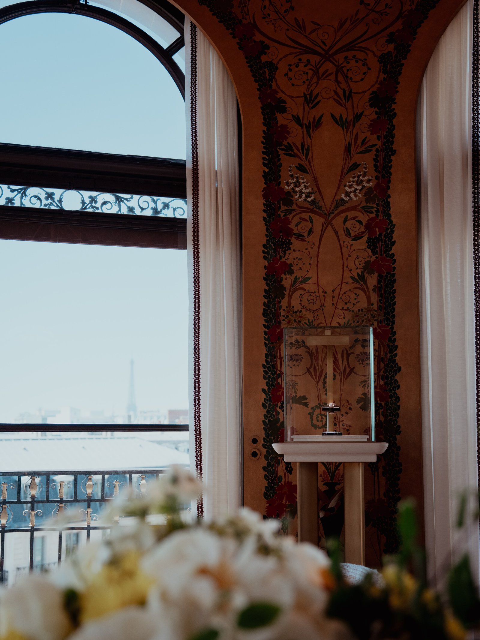 Façade boutique Mayfair Paris